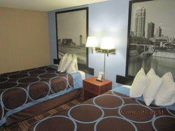 Super 8 By Wyndham Mankato